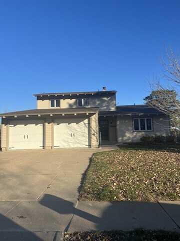 2818 Palmer Drive, Fremont, NE 68025