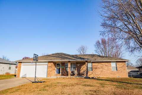 2323 W College Drive, Bolivar, MO 65613