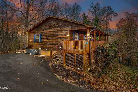 1001 Sunrise Blvd, Sevierville, TN 37862