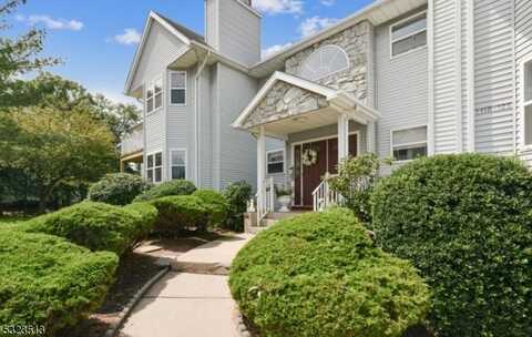 120 Exeter Ct, Piscataway, NJ 08854