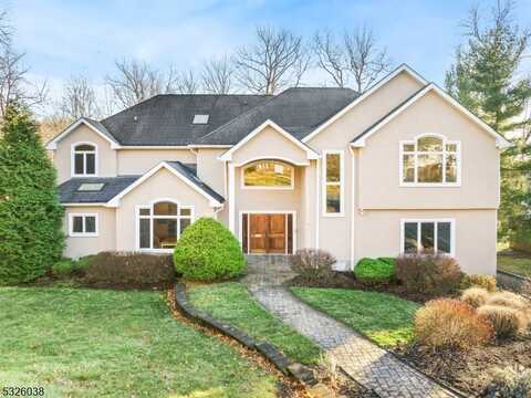 14 Consul Rd, Livingston, NJ 07039