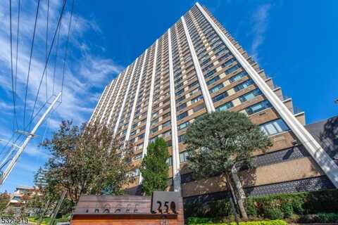 250 GORGE ROAD, UNIT 7J, Cliffside Park, NJ 07010