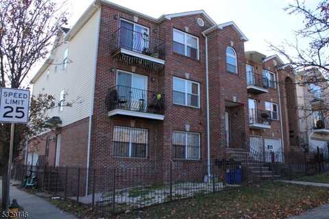 40 Elwood Ave, Newark, NJ 07104