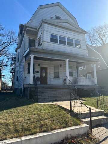 2 Hawthorne Pl, East Orange, NJ 07018