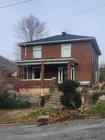 107 Second Avenue, Hinton, WV 25951