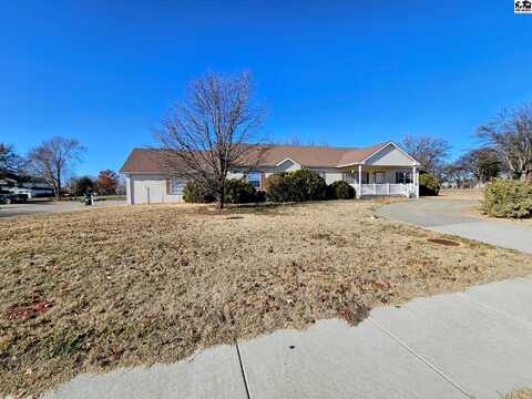 702 Evergreen Way, Sterling, KS 67579