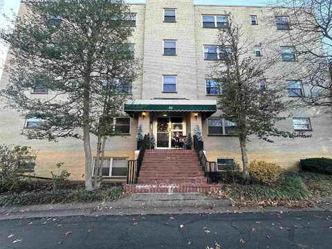 612 11 Avenue, Apt 1B, Huntington, WV 25701