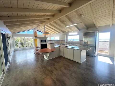 98-1779 Hapaki Street, Aiea, HI 96701