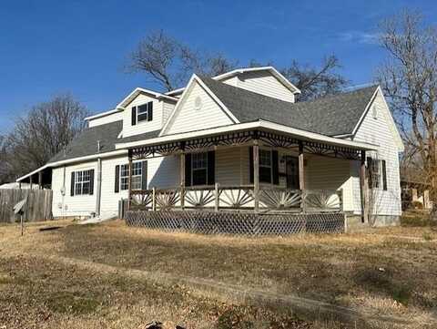 526 S west Street, Nevada, MO 64772