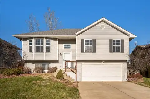 1711 Winding Creek Lane, Cameron, MO 64429