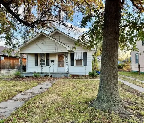 1317 W 2nd Street, Coffeyville, KS 67337