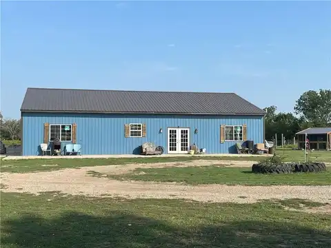 9523 59 Highway, Erie, KS 66733