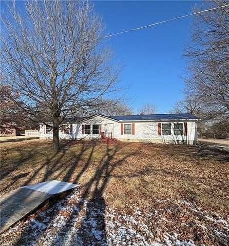 3303 Pefley Avenue, Parsons, KS 67357