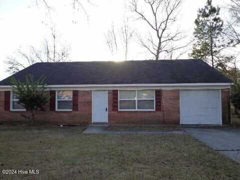 506 Parkway Court, Jacksonville, NC 28540