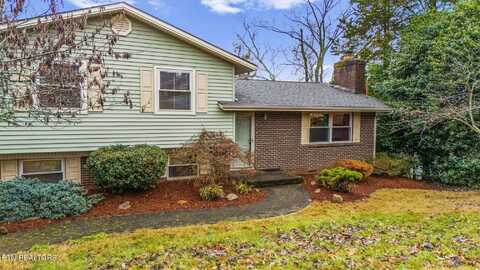 624 Clingman Drive, Knoxville, TN 37922