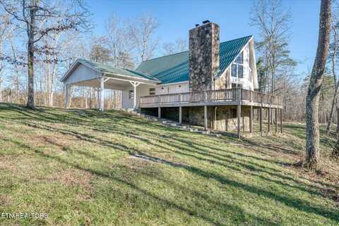 2286 Peavine Rd, Crossville, TN 38571