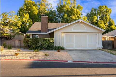 323 Whippoorwill Glen, Escondido, CA 92026