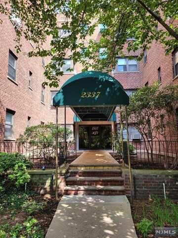 2335 Hudson Terrace B2, Fort Lee, NJ 07024