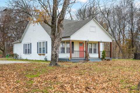 2049 MCWILLIAMS, Covington, TN 38019