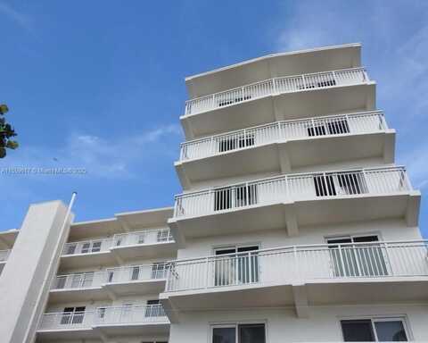 901 S Surf Rd, Hollywood, FL 33019