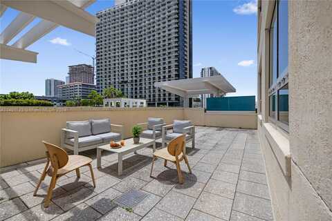 3250 NE 1st Ave, Miami, FL 33137