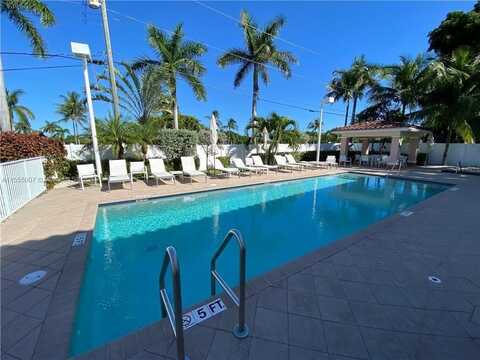 2361 SE 5th St, Pompano Beach, FL 33062