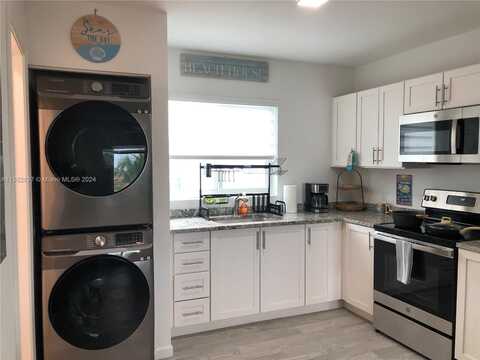 10877 Overseas Hwy, Marathon, FL 33050