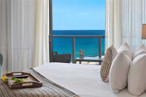 2201 Collins Ave, Miami Beach, FL 33139