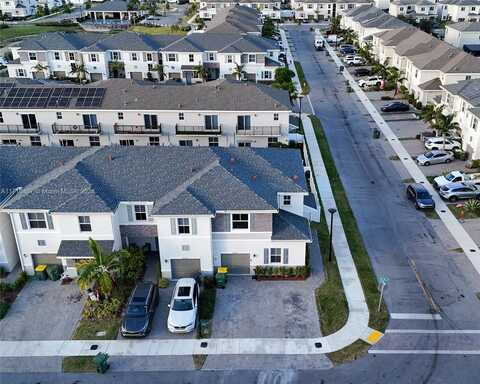 833 SE 19th St, Homestead, FL 33034