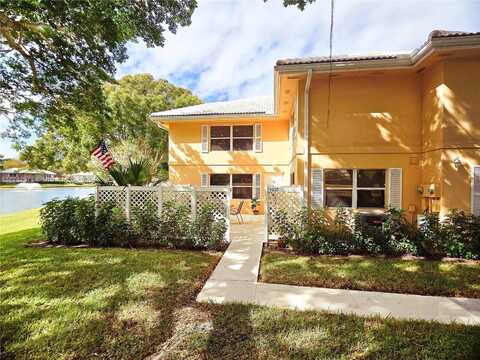 1931 Hartford Ct, West Palm Beach, FL 33409