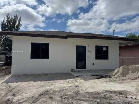 15167 NW Railroad Dr, Miami Gardens, FL 33054
