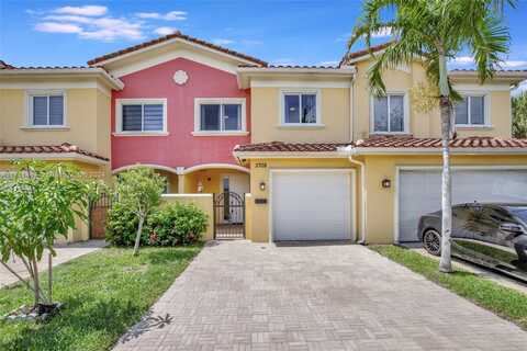 2708 NE 30th Pl, Fort Lauderdale, FL 33306