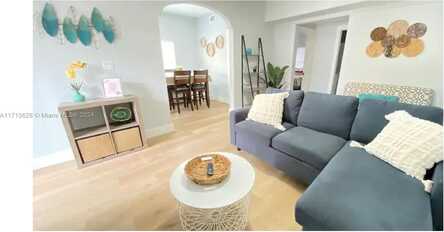843-845 NW 3rd St, Miami, FL 33128