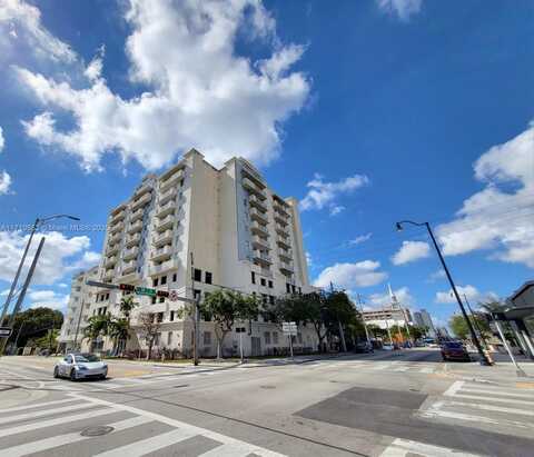 120 SW 8th Ave, Miami, FL 33130