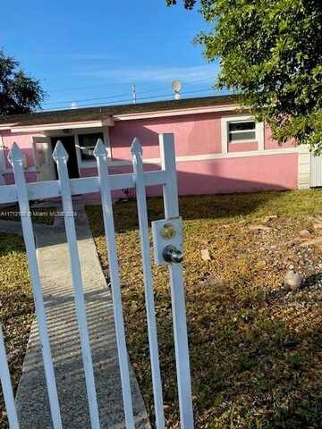 2015 NW 28th St, Oakland Park, FL 33311