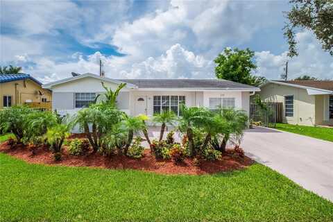 210 SE 4th St, Dania Beach, FL 33004