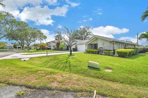 12668 SE Cascades Ct, Hobe Sound, FL 33455