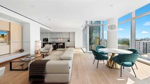 2901 Collins Ave, Miami Beach, FL 33140