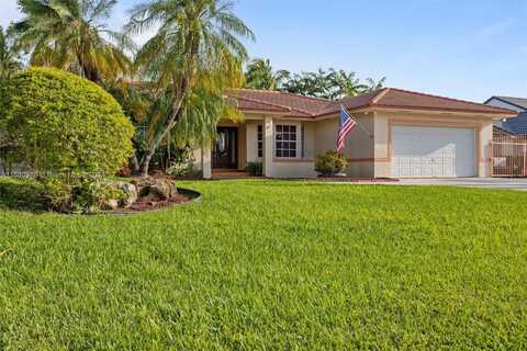 10440 NW 131st St, Hialeah Gardens, FL 33018
