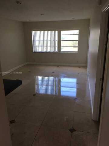 5021 W Oakland Park Blvd, Lauderdale Lakes, FL 33313