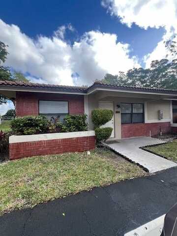 9607 NW 4th St, Coral Springs, FL 33071