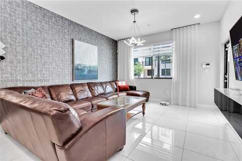 4745 NW 84th Ct, Doral, FL 33166