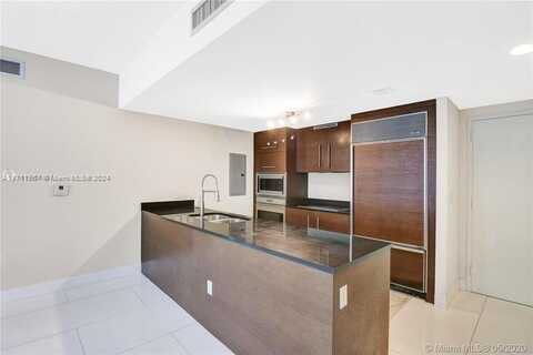 475 Brickell Ave, Miami, FL 33131