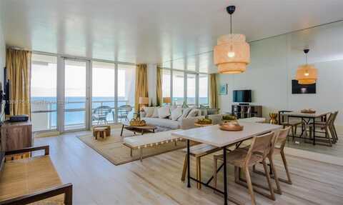 5601 Collins Ave, Miami Beach, FL 33140