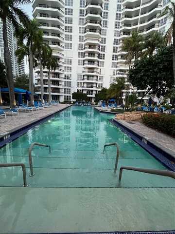3600 Mystic Pointe Dr, Aventura, FL 33180