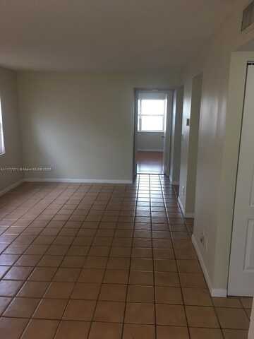 3410 Foxcroft Rd, Miramar, FL 33025