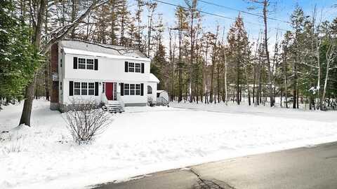 27 Common Road, Dixfield, ME 04224