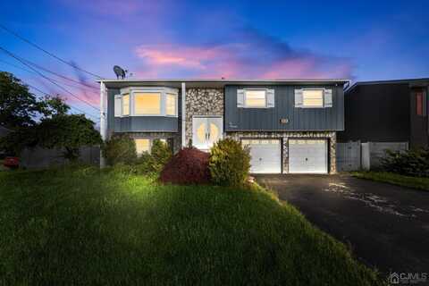 200 Rosewood Lane, Port Reading, NJ 07064