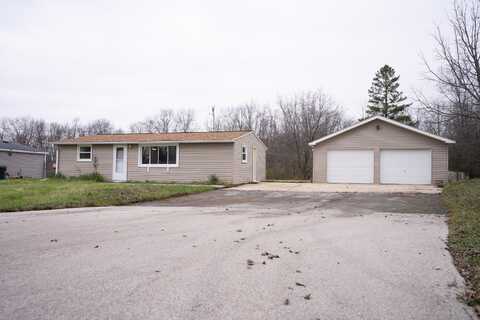 10240 Root River Dr, Caledonia, WI 53108