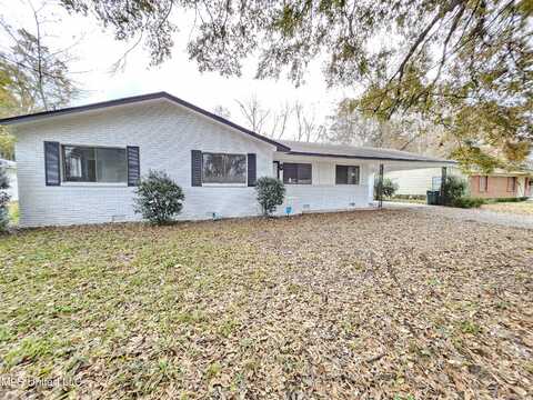 2112 Country Club Drive, Yazoo City, MS 39194